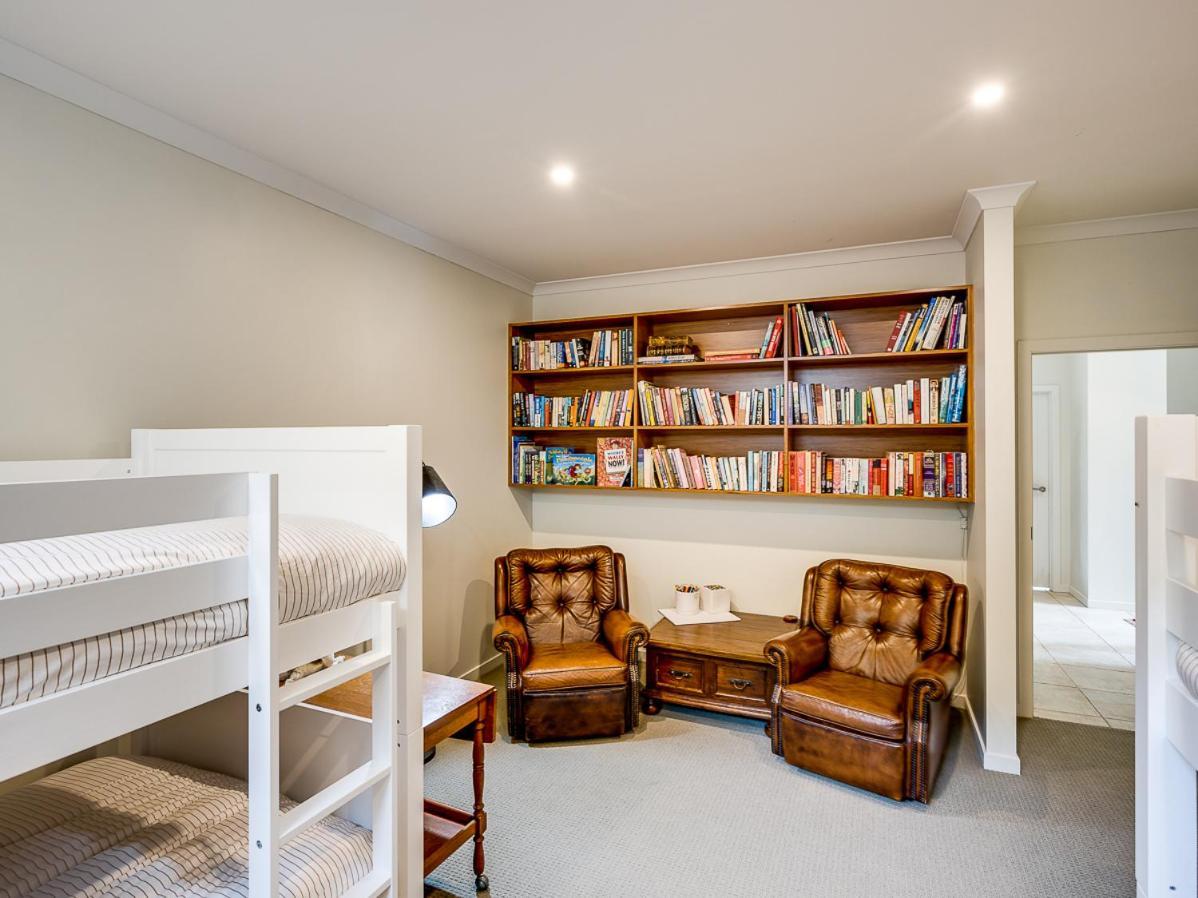 Busby Hill Villa - Havelock North Holiday Home Esterno foto